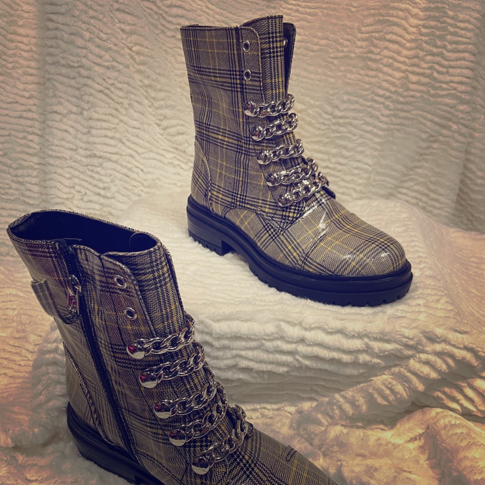 Circus by Sam Edelman Combat Boots